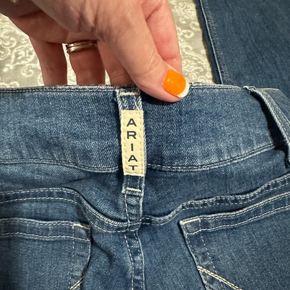 Ariat Women’s Size 30Long (sz 10 35 inch inseam) Straight Leg Perfect Rise Style - Picture 7 of 8
